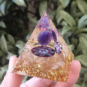 Pyramide de galets de cristal en résine époxy, ornement de bureau artisanal, décoration d'aquarium, sphère d'améthyste, lotus en cristal blanc, cadeau - Product Image 4