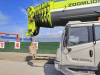 Grande grue de camion d'occasion professionnelle de 200 tonnes, personnalisée et de haute qualité, fabriquée en Chine, avec moteur Cummings
