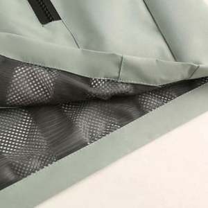 Veste de randonnée coupe-vent monochrome pour homme, avec logo personnalisé, à capuche, épaisse, style safari, imperméable, 100% tissée - Product Image 6