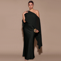 Gaun Malam Maxi Model Duyung Satu Bahu dengan Lengan Cape, Warna Hitam Solid dari Bahan Satin, Gaun Panjang Formal untuk Pesta dan Tamu Pernikahan