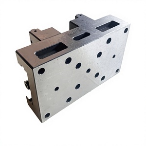 Tornillo de Banco Zhan Ying ZY 130 220 Manual de Precisión, Apertura de 195 mm, Pernos M12, Mordazas Planas - Product Image 3