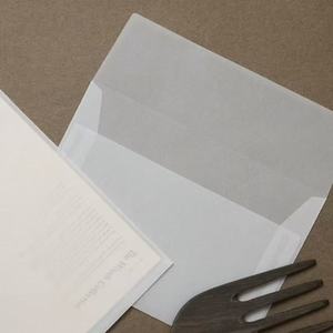 Enveloppes en vélin personnalisées avec impression en feuille d'or Cartes en vélin Conception libre pour les invitations <span class=keywords><strong>de</strong></span> <span class=keywords><strong>mariage</strong></span>. - Product Image 5