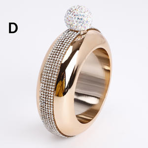 Pulsera con tachuelas de diamantes de acero inoxidable 304, botella de vino portátil de 3,5 onzas, pulsera de botella redonda, botella de vino con tapa de diamante - Product Image 4