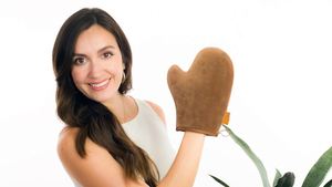 Ultra Soft Self Tanner Mitt Applying <b>Tanning</b> <b>Lotion</b> Self <b>Tanning</b> Mitt Applicator Thumb Machine Washable Reusable Sunless <b>Tanning</b> - Product Image 3