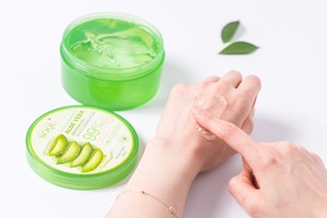 MOISTURE ALOE VERA Hydratation Profonde pour Tous Types de Peau avec Soin Nourrissant et Fixateur d'Hydratation Beauté Coréenne Anti-Âge SOQU Apaisant Naturel - Product Image 3