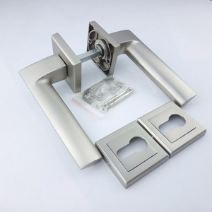 Nhà Máy Sản Xuất Giá Hợp Kim Kẽm Nội Thất Đòn Bẩy Trên Quảng Trường Tùy Chỉnh Cửa Bên Trong Xử Lý Ổ Khóa Với Escutcheon - Product Image 2