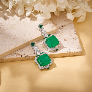 <span class=keywords><strong>Orecchini</strong></span> <span class=keywords><strong>Pendenti</strong></span> di Lusso con <span class=keywords><strong>Rubino</strong></span>, Gioielli in Ottone con Gemme Quadrate Blu-verde Texturizzate e Smalto ad Alta Temperatura - Product Image 4