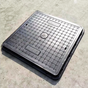 Couvercles de trou d'homme en <span class=keywords><strong>fonte</strong></span> à usage intensif personnalisés EN124 en acier de précision ductile pour les eaux de pluie des routes, eaux usées, matériaux de construction en métal - Product Image 1