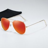 Lunettes de soleil polarisées UV400 classiques 3025 à monture en acier et branches fines pour hommes et femmes, style aviateur, pour sports de plein air - Vente en gros