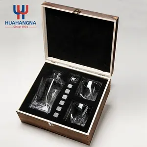 Wholesale Custom Logo 25oz 750ml Twist Crystal Glass Wine Whiskey Decanter and Glass Set in Wooden Gift Box