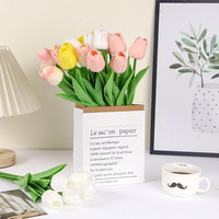 Fleurs de tulipes artificielles en PU faites à la main personnalisées pour la décoration de la pièce, lumière de nuit - Style naturel, prix de gros d'usine