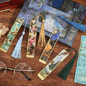 Segnalibro in Acciaio Inossidabile di Alta Qualità, Stampa Artistica Vintage con Nappa, Personalizzabile per Lettori e Studenti - Product Image 4