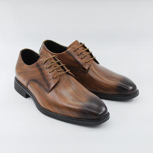 Chaussures habillées de créateur italiennes haut de gamme pour hommes en cuir avec texture de veau gaufré – Chaussures habillées et Richelieu en cuir pour hommes - Product Image 1