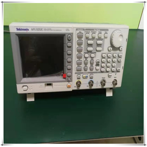 Nouveau générateur et source de signaux arbitraires/fonctionnels Tektronix AFG3252C haute précision avec garantie d'un an - Product Image 3