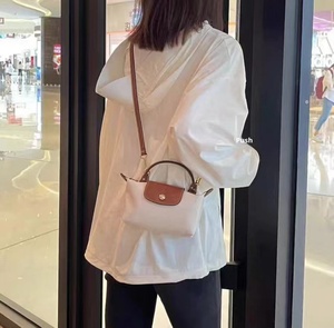 Bolso Mini Dumpling de Alta Gama, Bonito y Moderno, Impermeable, de Nailon, con una Sola Correa, Tipo Bandolera para Mujer, con Cierre de Cremallera - Product Image 6
