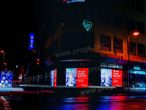 Écran LED d'extérieur étanche IP65 à service frontal 1000x1000mm P4.81 P3.91 P2.97 P2.6 pour publicité, importé de Chine - Product Image 3