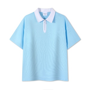 Polo zippé pour homme et femme - Design moderne avec matière extensible et douce, idéal pour le sport, les voyages et la mode de tous les jours - Product Image 3