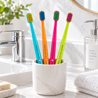 Brosse à dents manuelle pour adultes à poils doux et colorés, directement de l'usine, pour les soins bucco-dentaires quotidiens à domicile