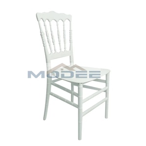Chaise moderne <span class=keywords><strong>de</strong></span> luxe en plastique or blanc, matière plastique durable pour les repas d'hôtel, les événements et les fêtes en plein air pour le salon - Product Image 5