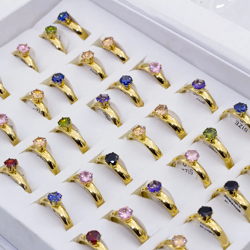 Vnox — lot de 36 bagues en zircon cubique pour femmes, anneaux de fiançailles, en acier inoxydable plaqué or 18K, mélange de pierres au design aléatoire