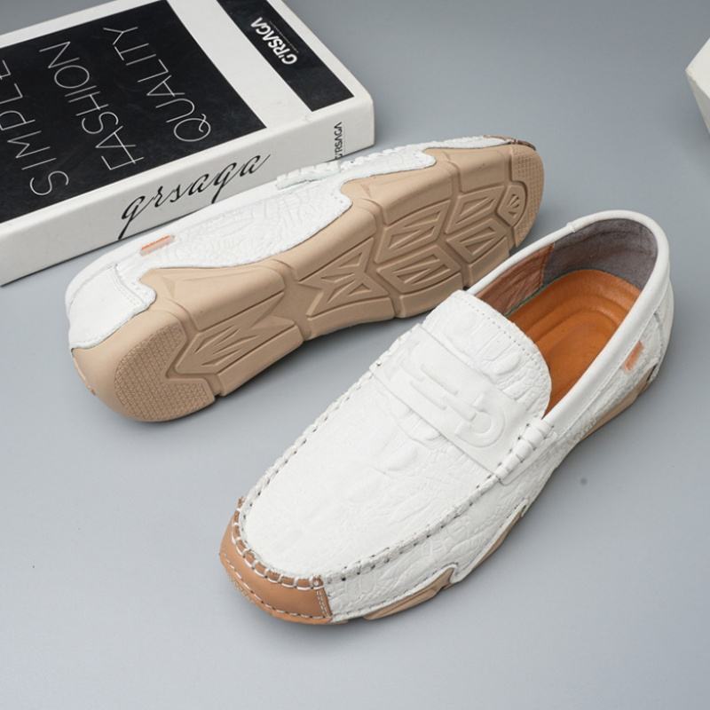 สีเบจขาว