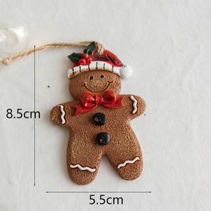Petite Décoration de Noël en Résine en Forme d'Homme en Pain d'Épices, Pendentif pour Arbre de Noël, Vente en Gros d'Articles de Décoration de Noël - Product Image 4