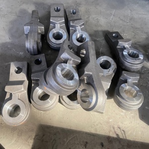 Pièces de concasseur de qualité supérieure en acier au manganèse élevé pour des performances efficaces, têtes de marteaux de concasseur résistantes à l'usure - Product Image 1
