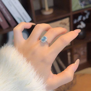<span class=keywords><strong>Anillo</strong></span> <span class=keywords><strong>de</strong></span> Diamante <span class=keywords><strong>Azul</strong></span> Cultivado en Laboratorio con Corte Esmeralda, Chapado en Oro Blanco <span class=keywords><strong>de</strong></span> 18K, Color Fantasía, <span class=keywords><strong>Anillo</strong></span> <span class=keywords><strong>de</strong></span> Compromiso y Boda para Mujer, Joyería Fina, <span class=keywords><strong>Anillo</strong></span> Nupcial - Product Image 4