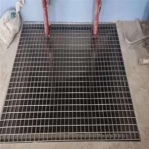 Grille de drainage <span class=keywords><strong>en</strong></span> acier inoxydable robuste sur mesure pour sol extérieur avec une capacité de charge élevée - Product Image 2