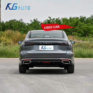 Geely Emgrand 2024, 4.ª Generación, Sedán Compacto Usado, 1.5L CVT Gasolina, 5 Asientos, Volante a la Izquierda, Segunda Mano - Exportación de Stock de China - Product Image 3