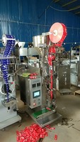 Machine d'emballage verticale pour sachets de pâte de ketchup de tomate, de miel et autres pâtes