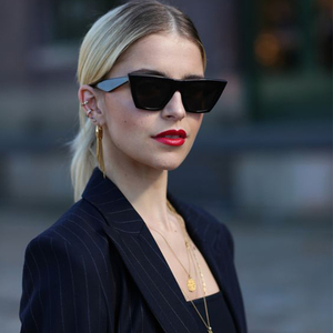 S17047 Lunettes de soleil carrées surdimensionnées noires personnalisables pour femmes, mode 2022 - Product Image 1