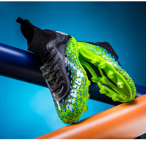 AG Long Nails Zapatos de fútbol Venta caliente Juego de hierba al aire libre Botas de entrenamiento para la temporada de otoño - Product Image 2