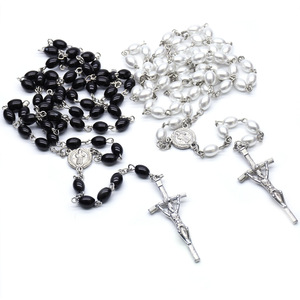 Collana rosario ovale Beige perla nera bianca croce collana di san benedetto guida la cattiva fortuna e porta la collana di buona fortuna - Product Image 1