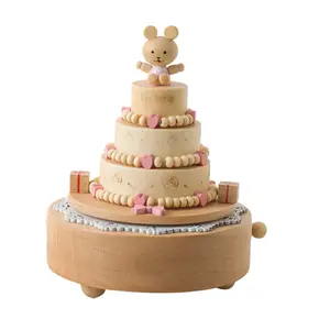 Vendita calda bella creativo divertente legno personalizzabile manovella in legno carillon per bambini regali di compleanno