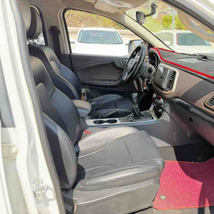 Pick-up Zhongxi Terralord 2021 2.4T Essence 4x4 Double Cabine Luxe – Véhicule Chinois d'Occasion Grand Espace Économique - Product Image 4