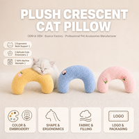 Coussin en peluche pour chat en forme de croissant avec broderie de fruits, lit de repos confortable pour usage domestique en intérieur