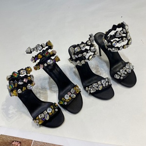 <span class=keywords><strong>Sandali</strong></span> Stiletto <span class=keywords><strong>tacco</strong></span> alto a spirale <span class=keywords><strong>sandali</strong></span> da donna EVA Rubber moda diamanti Luxury camoscio materiali PU nero 12 <span class=keywords><strong>Cm</strong></span> - Product Image 6