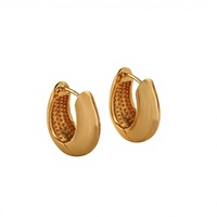 Boucles d'oreilles créoles en tungstène style rétro chic et sophistiqué, minimalistes et luxueuses, de la marque French Celi