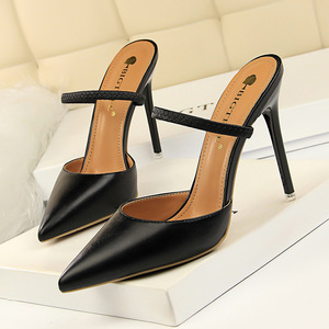 Sandales rétro d'été à talons hauts pour femmes, bout pointu fermé, bande élastique, usage quotidien, antidérapantes, ajourées, style mules à enfiler - Product Image 4