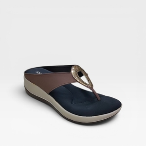 Sandales compensées élégantes pour femmes à entre-doigts, confortables et tendance, pour usage quotidien intérieur/extérieur, avec coussinets souples - Product Image 1