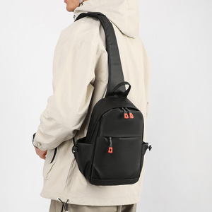 Bolso de Pecho Simple para Hombre, Color Gris, Negro, Verde Militar, Azul Oscuro, Material de Revestimiento Sólido con Puerto USB, Primavera 2025 - Product Image 5