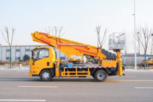 รถบรรทุกอีซูซุ 30M KV100 ใหม่ ขับเคลื่อน 4x2 เครื่องยนต์ดีเซล รถยกติดตั้งบนรถบรรทุก เกียร์ธรรมดา ยูโร 6 150-250 แรงม้า - Product Image 4