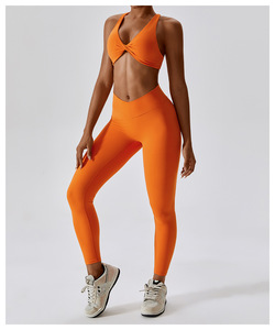 Soutien-gorge de sport pour femmes <span class=keywords><strong>sexy</strong></span> avec logo personnalisé soutien-gorge de yoga push up à double sangle torsadé pour fitness nu au dos croisé - Product Image 3