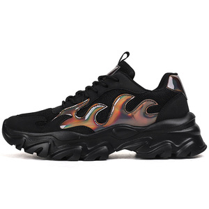 Nouvelles chaussures de sport pour hommes en mesh, tendance et faciles à porter en extérieur - Product Image 2