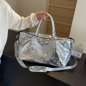 <span class=keywords><strong>Sac</strong></span> <span class=keywords><strong>de</strong></span> voyage léger en polyuréthane pour femmes nouvelle tendance <span class=keywords><strong>sac</strong></span> à main Duffle à paillettes avec <span class=keywords><strong>sac</strong></span> <span class=keywords><strong>de</strong></span> <span class=keywords><strong>sport</strong></span> étanche <span class=keywords><strong>de</strong></span> grande capacité - Product Image 1