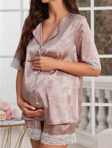 Ensemble de pyjamas de luxe en soie pour femmes, vêtements de maternité en soie avec dentelle, pyjama de maternité à col en V avec plis jacquard - Product Image 3
