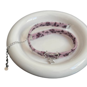 Gargantilla de estrella de cinco puntas de felpa morada, diseño de subcultura de nicho 2K, anillo de cuello corto de pelo de caballo estilo punk para mujer. - Product Image 5