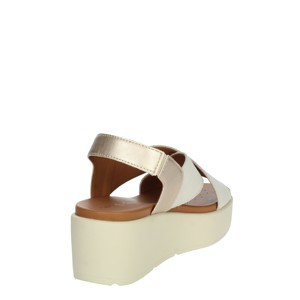 Sandali Beige D45m1b 022nf con zeppa aperta comoda chiusura Slip-Up con plateau illuminato con tacco in gomma - Product Image 3