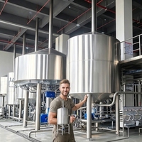 Équipement de brassage et de fermentation de bière personnalisé à quatre cuves de 2000 L, contrôle PLC, utilisation facile, tension/puissance personnalisables, restaurant